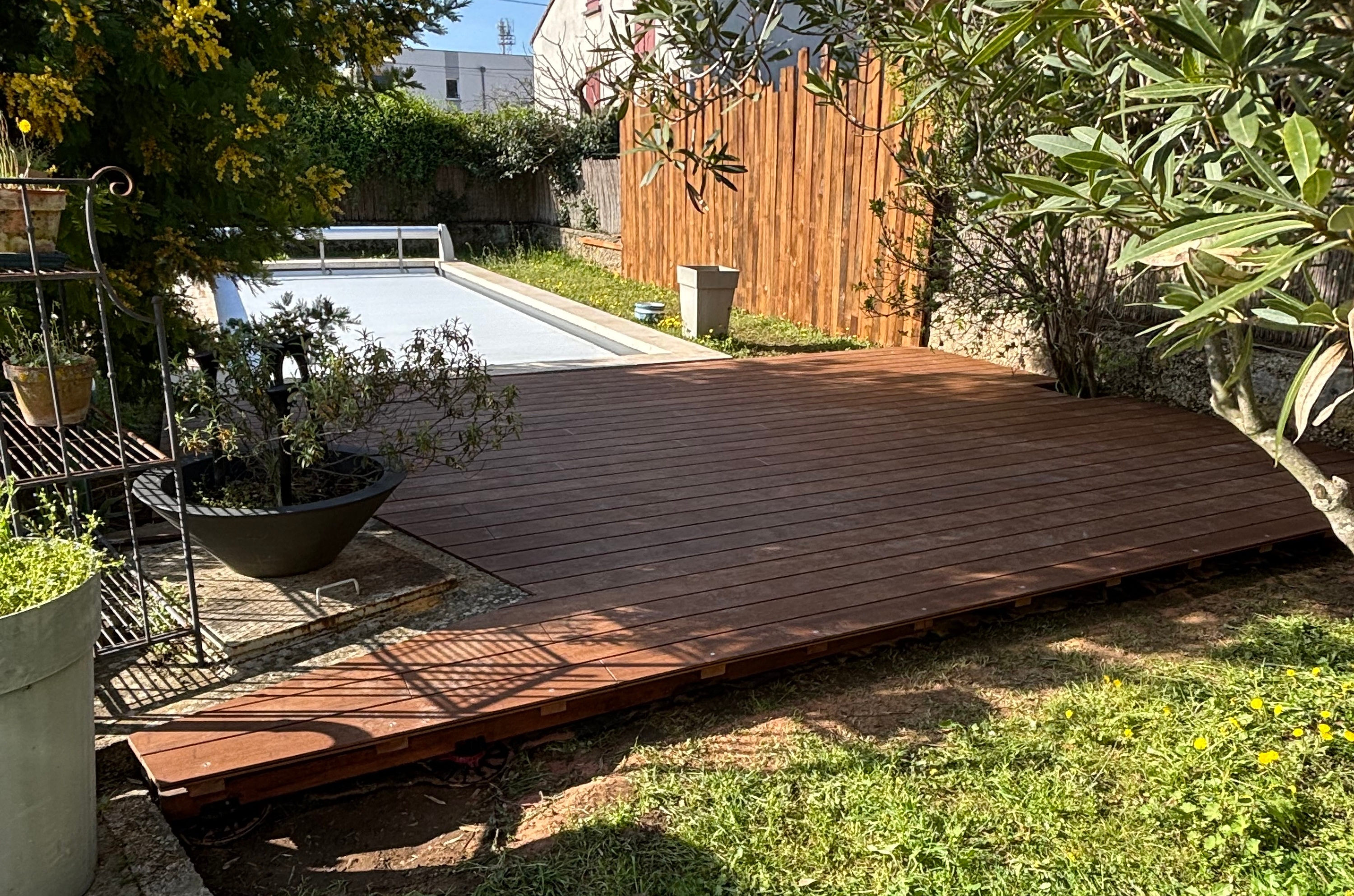 Photo 0 - Plage de piscine en bois - Montélimar