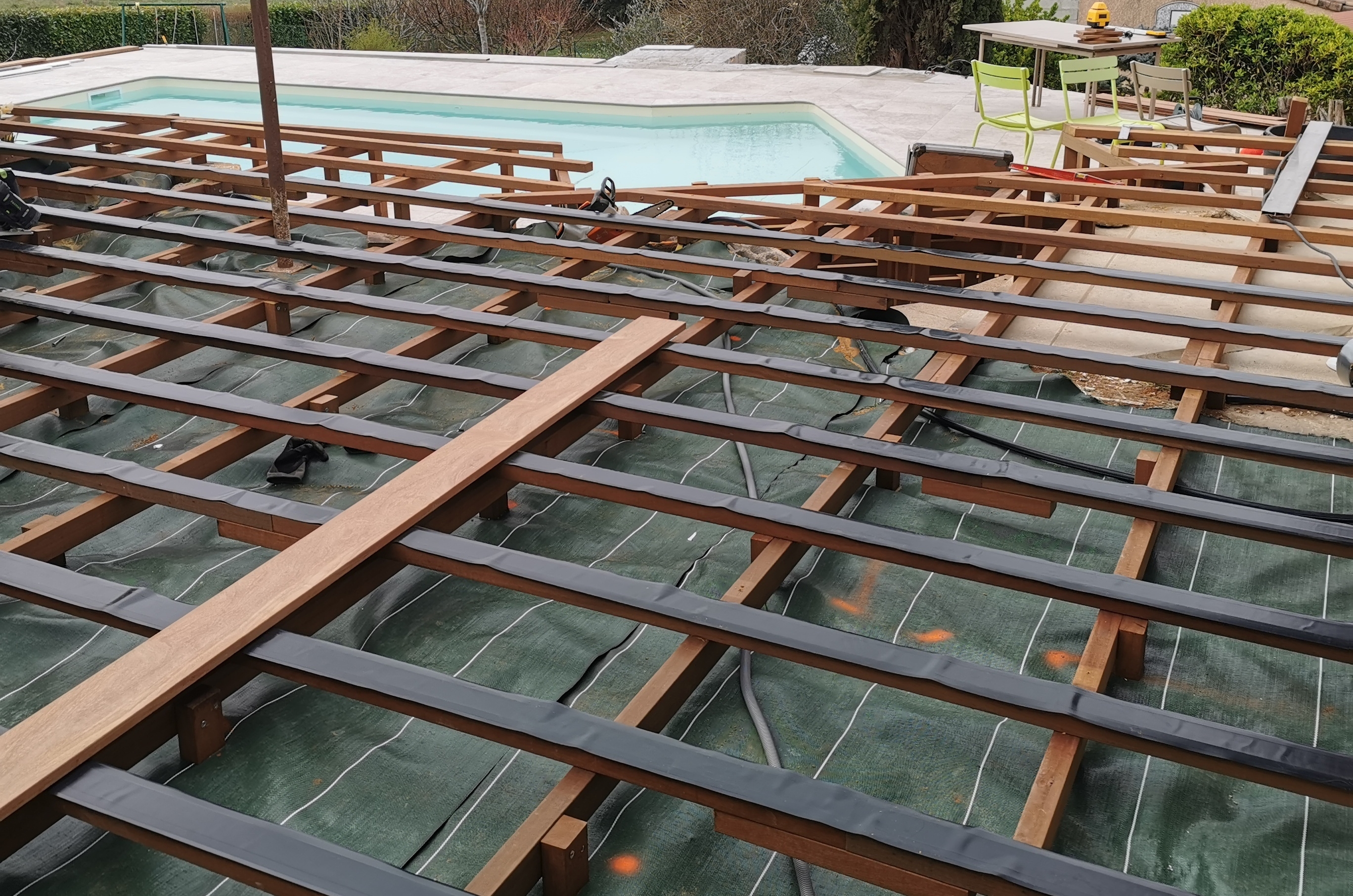 Photo 0 - Terrasse bois suspendue - Montélimar